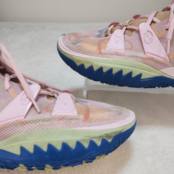 Nike Kyrie 7 1 World 1 People Mens 14 Regal Pink Basketball Pastel Embroidered - Picture 9 of 15